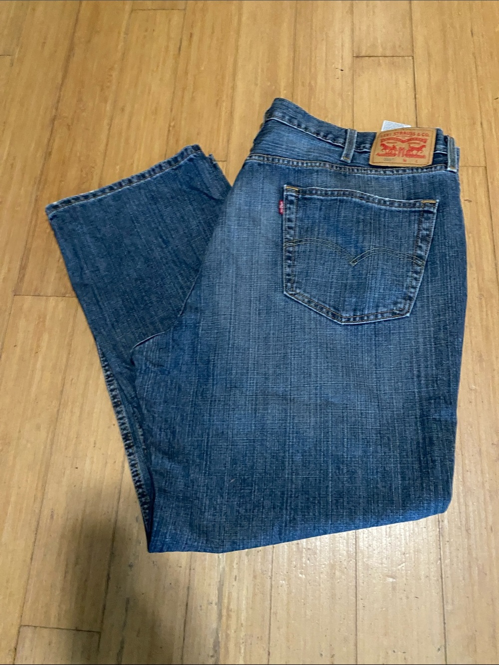 Levi's 559 Men's Dark Blue Jeans 46W 30L